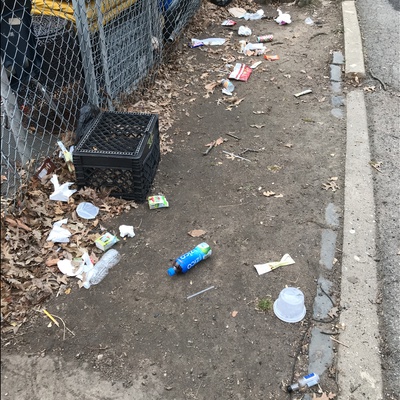 Trash near East Harlem, Manhattan, Manhattan Community Board 11, New York County, New York City, New York, USA