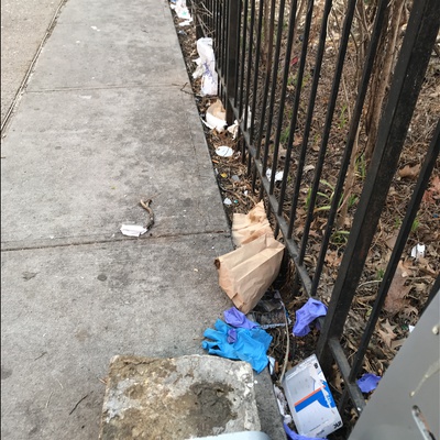 Trash near El Gallo Social Club Inc., East 118th Street, East Harlem, Manhattan, Manhattan Community Board 11, New York County, New York City, New York, 10035, USA