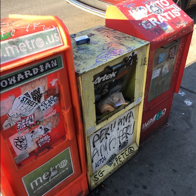 Trash near Napolitano Pharmacy, Metropolitan Avenue, Williamsburg, Kings County, New York City, New York, 11211, USA