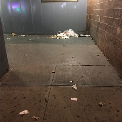 Trash near Lexington Avenue & East 119th Street, Lexington Avenue, East Harlem, Manhattan, Manhattan Community Board 11, New York County, New York City, New York, 10037, USA